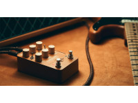 Universal Audio UAFX Enigmatic '82 Overdrive Universal Audio UAFX Enigmatic '82 Overdrive